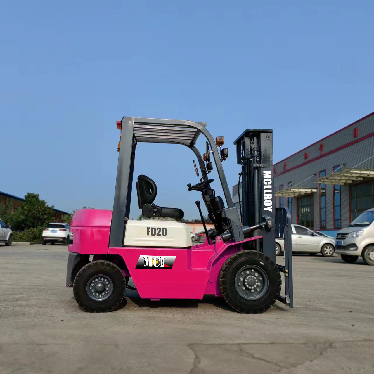 Tire Type Air / Solid Flexible Operation Forklift Truck Minimum Turning Radius 2220 Mm Ergonomic Forklift